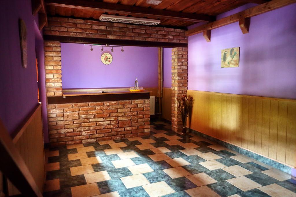 Šatov 萨托斯科酸橙旅馆酒店 外观 照片