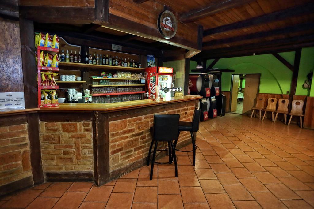 Šatov 萨托斯科酸橙旅馆酒店 外观 照片