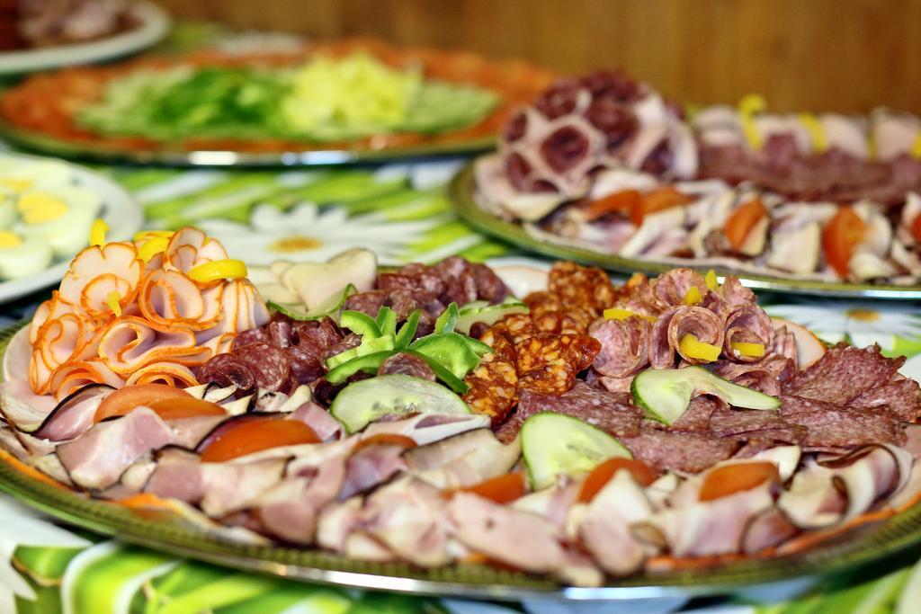 Šatov 萨托斯科酸橙旅馆酒店 外观 照片