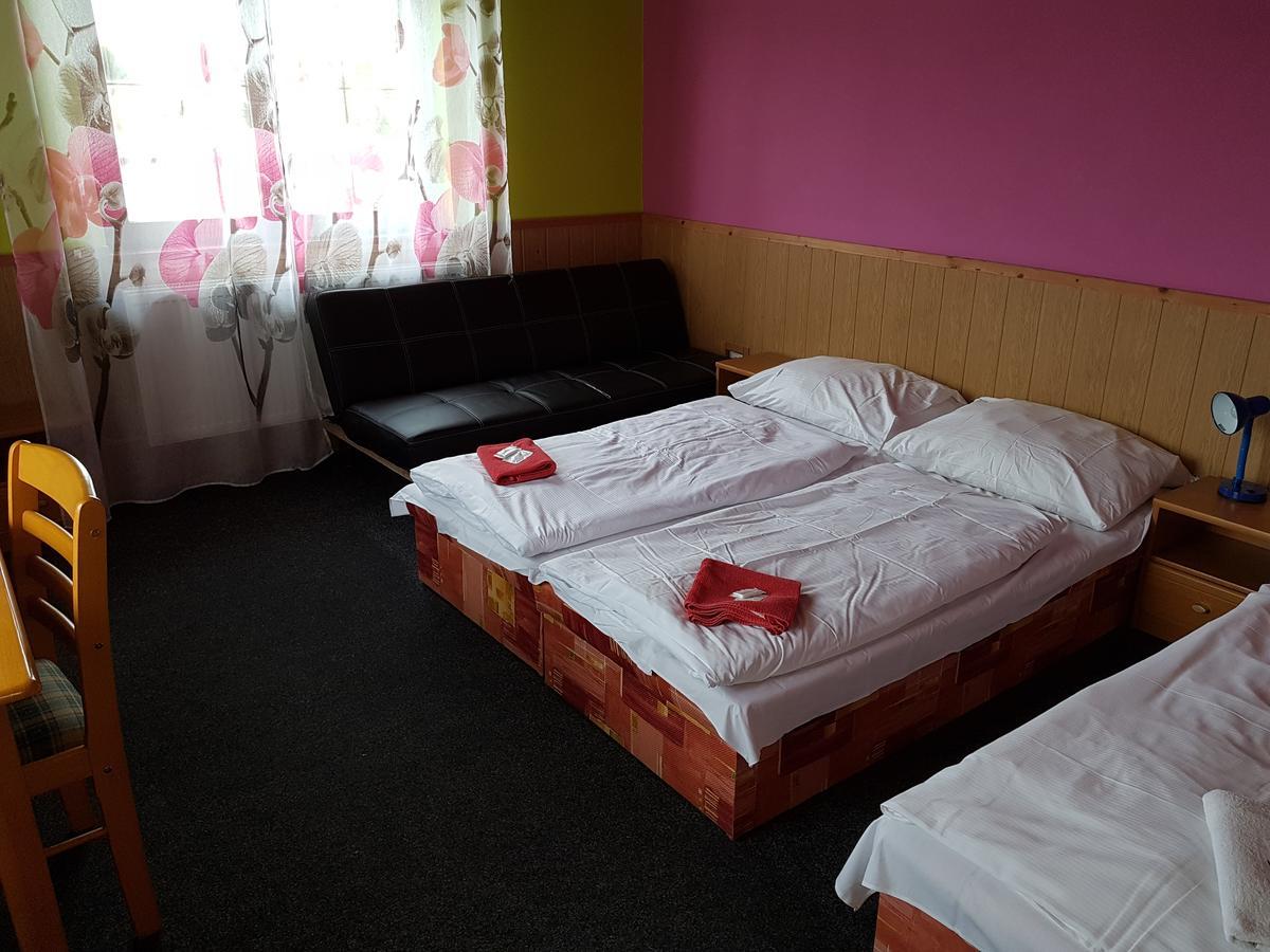 Šatov 萨托斯科酸橙旅馆酒店 外观 照片